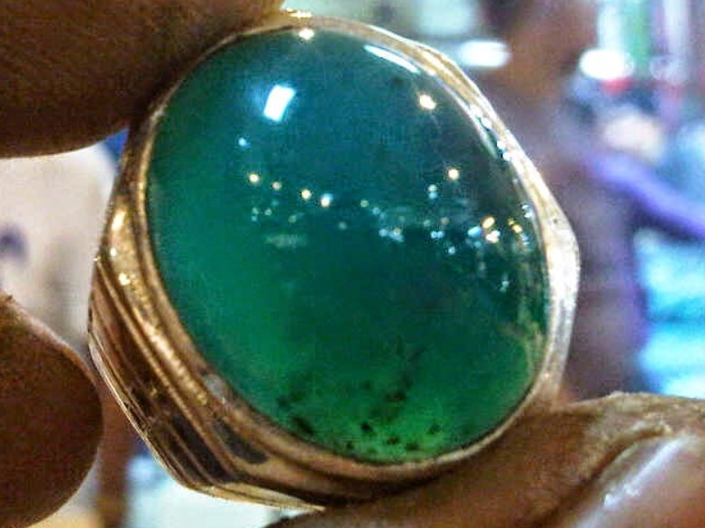 Ciri-Ciri Batu Bacan Bluish